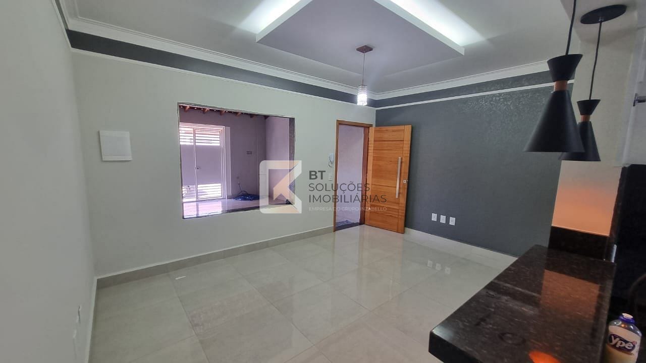 Casa à venda com 3 quartos, 90m² - Foto 4