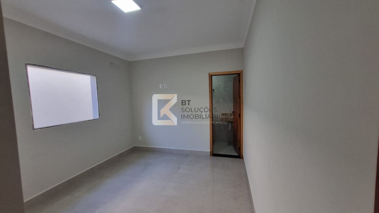 Casa à venda com 3 quartos, 90m² - Foto 11
