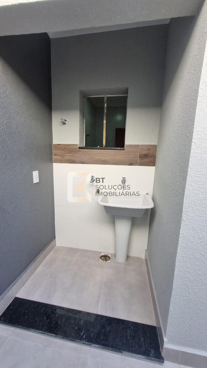 Casa à venda com 3 quartos, 90m² - Foto 8