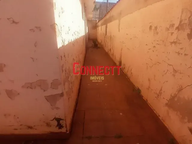 Casa com 570m² 4 quartos e 2 banheiros, à venda, no bairro Jardim Palma Travassos em Ribeirão Preto