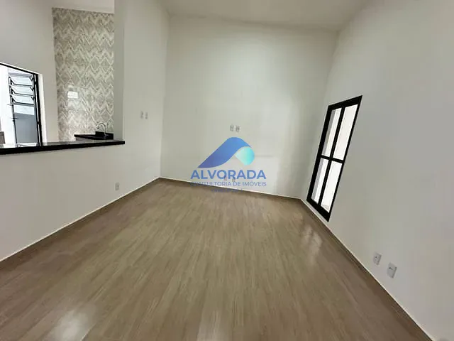 Casa 3 quartos e 2 banheiros, à venda, no bairro Jardim Satélite em São José dos Campos