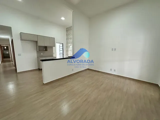 Casa 3 quartos e 2 banheiros, à venda, no bairro Jardim Satélite em São José dos Campos