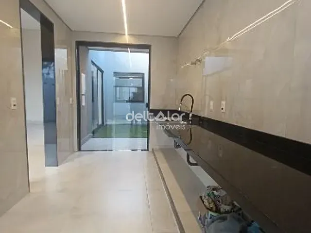 Casa com 130m² 3 quartos e 2 banheiros, à venda, no bairro Santa Amélia em Belo Horizonte