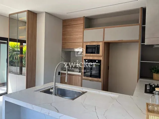 Casa com 331m² 3 quartos e 5 banheiros, à venda, no bairro Vila Santista em Bauru