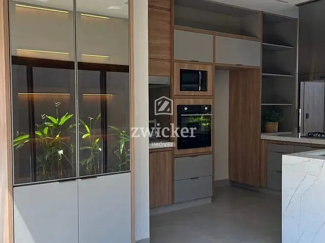 Casa com 331m² 3 quartos e 5 banheiros, à venda, no bairro Vila Santista em Bauru