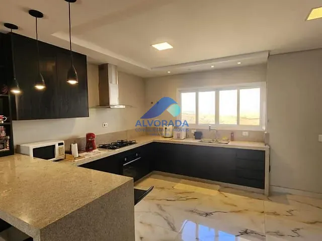 Casa com 1000m² 4 quartos e 4 banheiros, à venda, no bairro Condomínio Residencial Mirante do Vale em Jacareí
