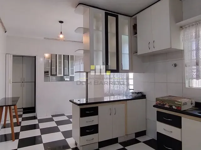 Casa com 250m² 3 quartos e 2 banheiros, à venda, no bairro Parque João de Vasconcelos em Sumaré