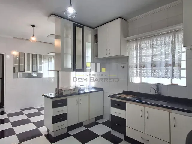 Casa com 250m² 3 quartos e 2 banheiros, à venda, no bairro Parque João de Vasconcelos em Sumaré