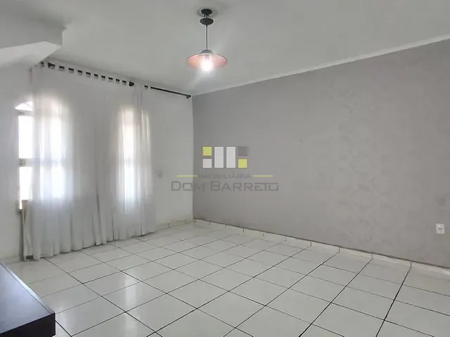 Casa com 250m² 3 quartos e 2 banheiros, à venda, no bairro Parque João de Vasconcelos em Sumaré
