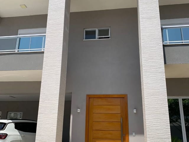 Casa com 450m² 5 quartos e 5 banheiros, à venda ou para alugar, no bairro Jardim do Golfe em São José dos Campos