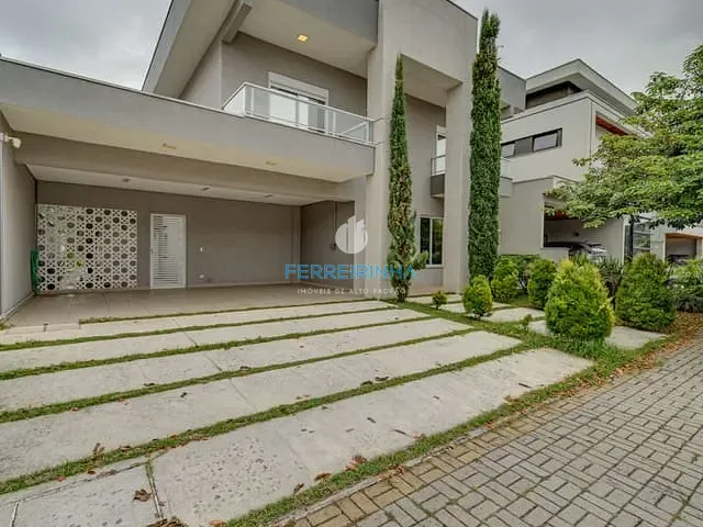 Casa com 450m² 5 quartos e 5 banheiros, à venda ou para alugar, no bairro Jardim do Golfe em São José dos Campos