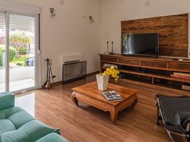 Casa com 360m² 4 quartos e 5 banheiros, à venda, no bairro Res. Onze (Alphaville) em Santana de Parnaíba