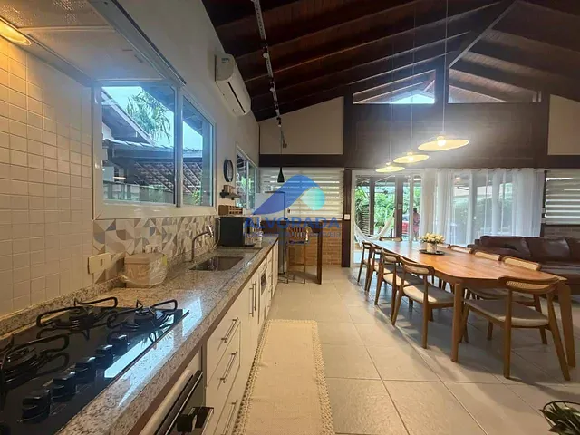 Casa com 315m² 4 quartos e 4 banheiros, à venda, no bairro Vila Pedra Branca em São Paulo