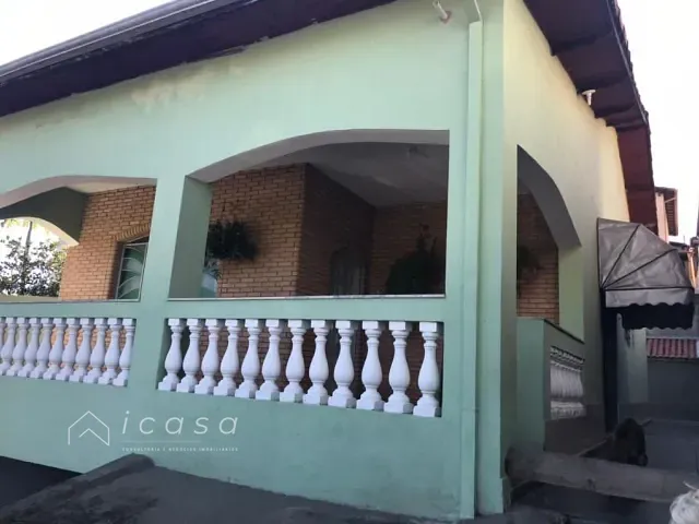 Casa com 300m² 3 quartos e 2 banheiros, à venda, no bairro Vila Santa Izabel em Caçapava