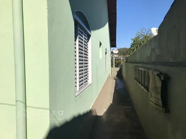 Casa com 300m² 3 quartos e 2 banheiros, à venda, no bairro Vila Santa Izabel em Caçapava