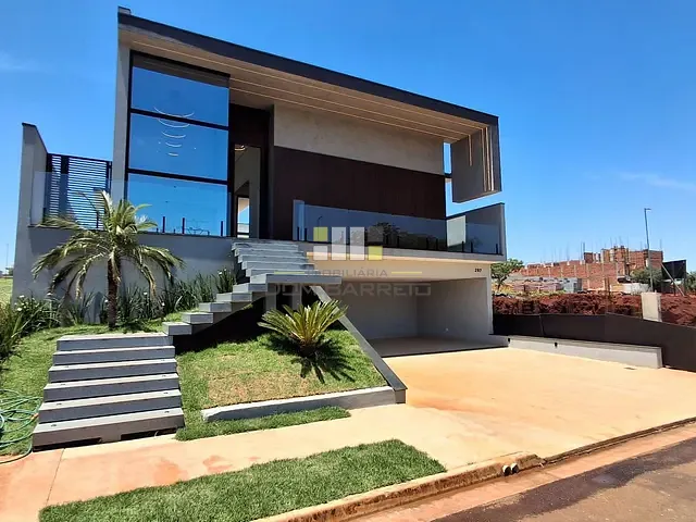 Casa com 490m² 3 quartos e 5 banheiros, à venda, no bairro Parque Fortaleza II em Nova Odessa