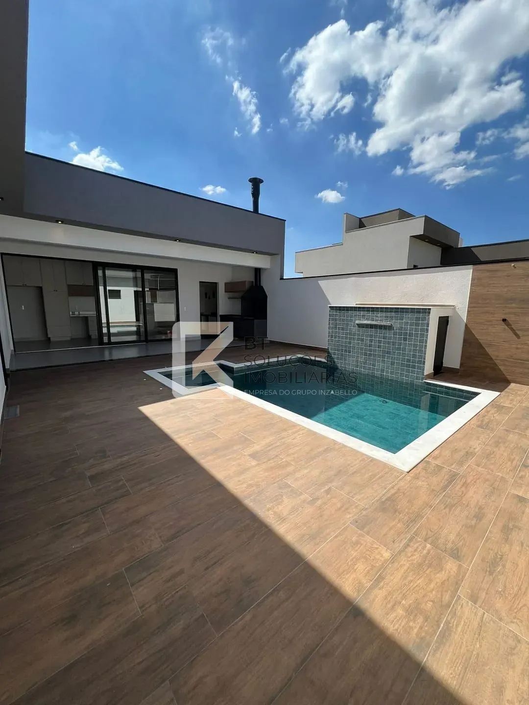 Casa, 3 quartos, 195 m² - Foto 1