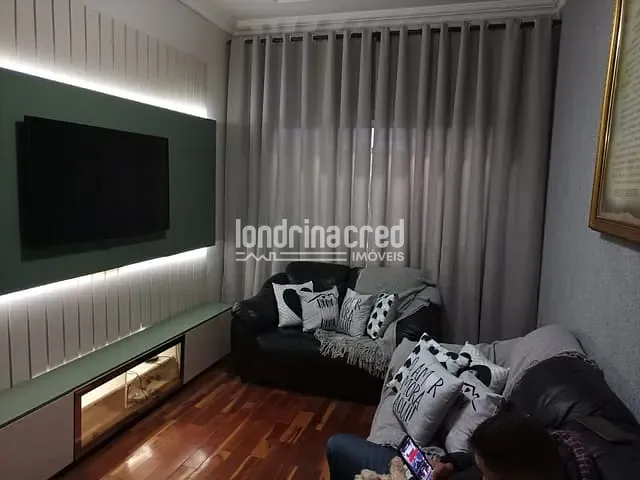 Casa com 180m² 3 quartos e 2 banheiros, à venda, no bairro San Fernando em Londrina
