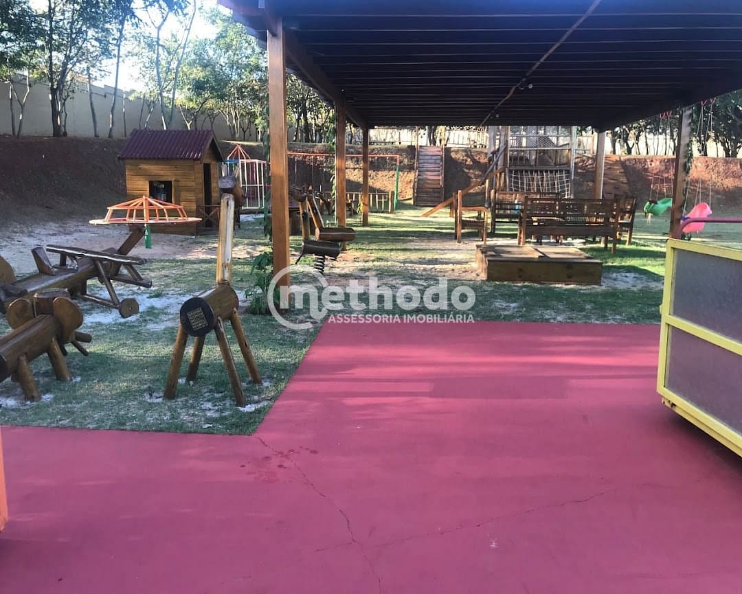 Casa, 3 quartos, 250 m² - Foto 35