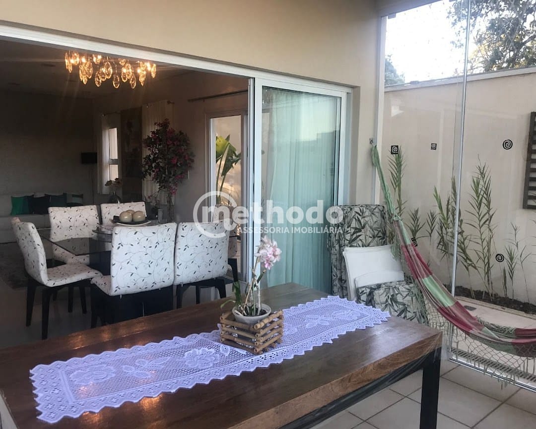 Casa, 3 quartos, 250 m² - Foto 11