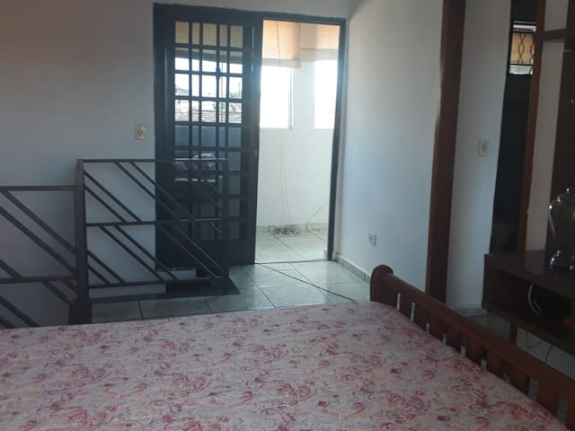 Casa com 300m² 3 quartos e 4 banheiros, à venda, no bairro Parque Santo Antônio em Taubaté