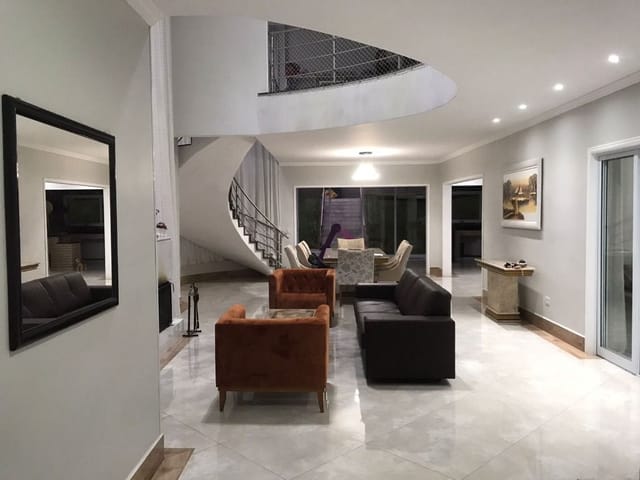 Casa com 560m² 4 quartos e 2 banheiros, à venda, no bairro Altos de São Fernando em Jandira
