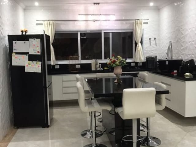 Casa com 560m² 4 quartos e 2 banheiros, à venda, no bairro Altos de São Fernando em Jandira
