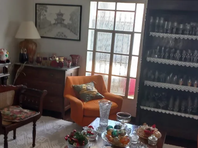 Casa com 300m² 4 quartos e 3 banheiros, à venda ou para alugar, no bairro Jardim Esplanada II em São José Dos Campos