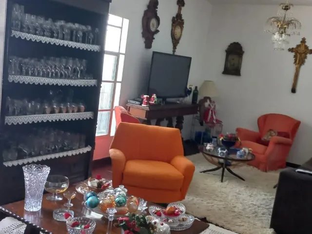 Casa com 300m² 4 quartos e 3 banheiros, à venda ou para alugar, no bairro Jardim Esplanada II em São José Dos Campos