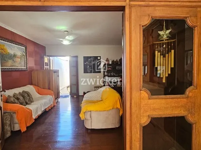 Casa com 242m² 4 quartos e 4 banheiros, à venda, no bairro Jardim América em Bauru