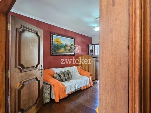 Casa com 242m² 4 quartos e 4 banheiros, à venda, no bairro Jardim América em Bauru