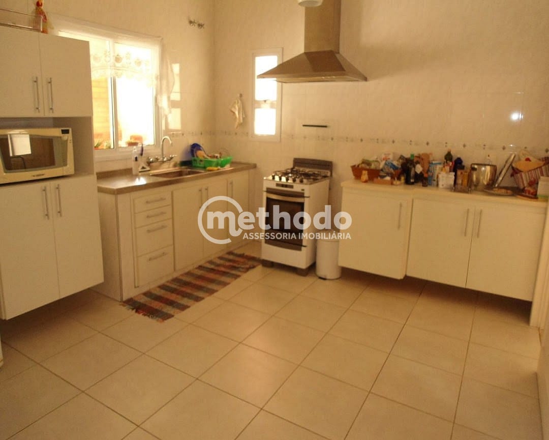 Casa, 3 quartos, 259 m² - Foto 3