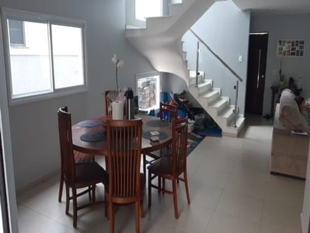 Casa com 350m² 3 quartos e 3 banheiros, à venda, no bairro Suru em Santana de Parnaíba