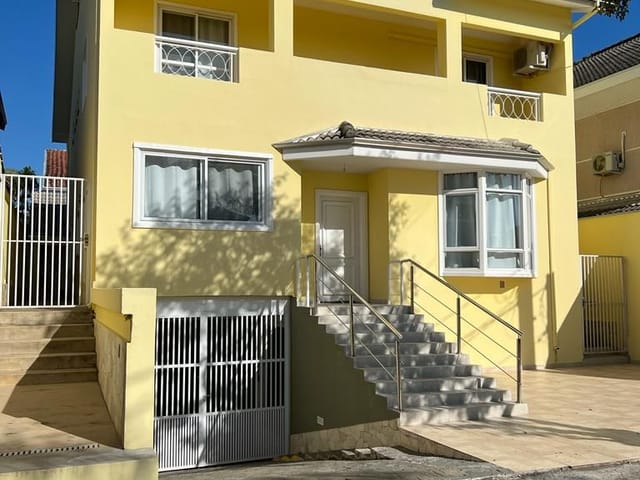 Casa com 340m² 4 quartos e 4 banheiros, à venda, no bairro Urbanova em São José dos Campos
