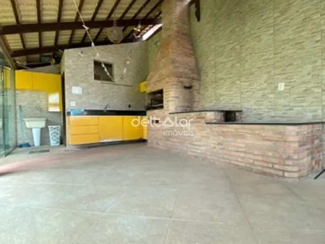 Casa com 420m² 3 quartos e 3 banheiros, para alugar, no bairro Rio Branco em Belo Horizonte