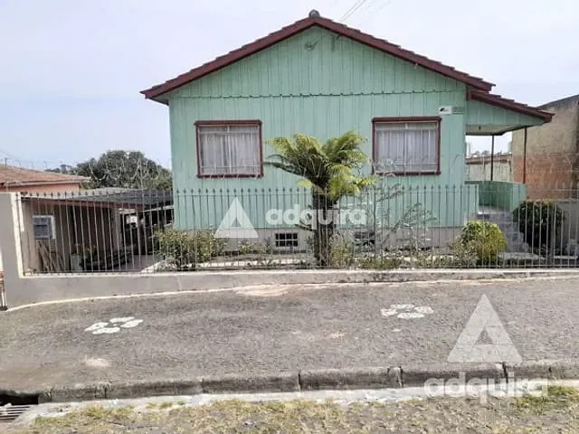 Casa com 490m² 4 quartos e 2 banheiros, à venda, no bairro Uvaranas em Ponta Grossa