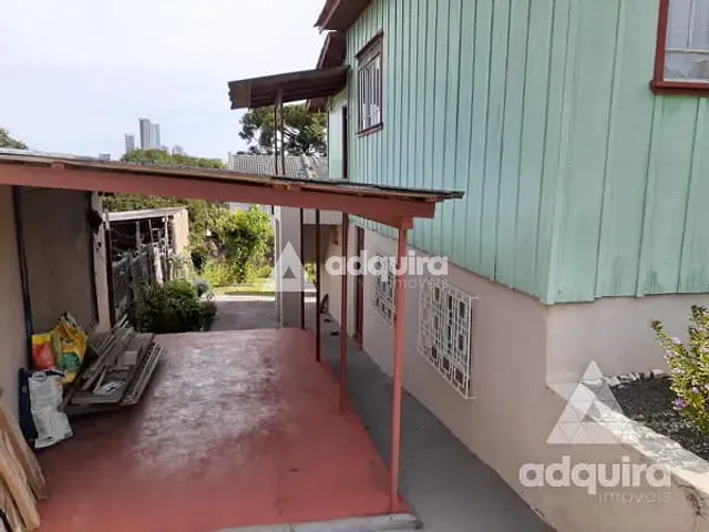 Casa com 490m² 4 quartos e 2 banheiros, à venda, no bairro Uvaranas em Ponta Grossa