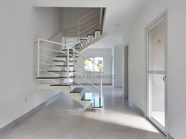Casa com 96m² 3 quartos e 1 banheiro, para alugar, no bairro Jardim Santa Rosa em Nova Odessa