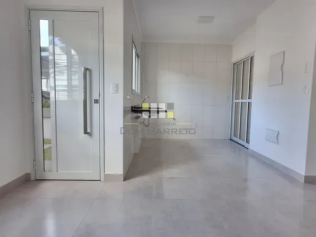 Casa com 96m² 3 quartos e 1 banheiro, para alugar, no bairro Jardim Santa Rosa em Nova Odessa