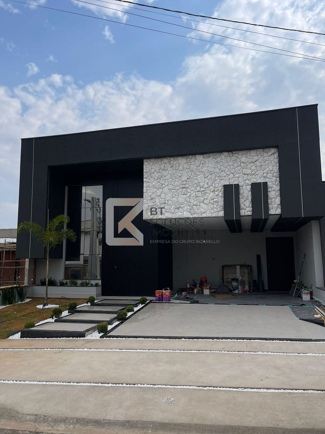 Casa, 3 quartos, 215 m² - Foto 1