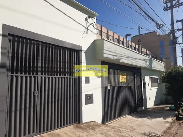 Casa com 330m² 4 quartos e 4 banheiros, à venda, no bairro Jardim Cica em Jundiaí