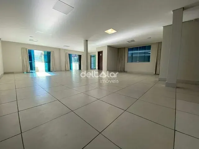 Casa à venda, no bairro Ipiranga em Belo Horizonte