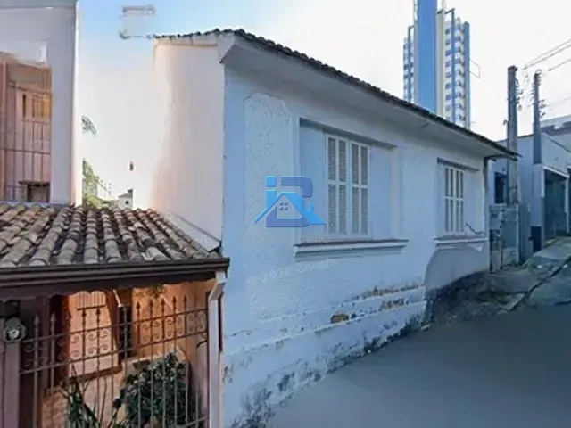Casa com 300m² 3 quartos e 3 banheiros, à venda, no bairro Centro em Itatiba