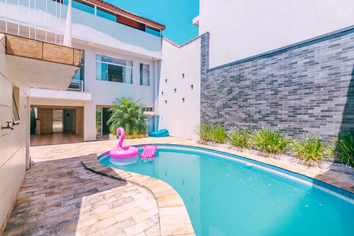 Casa para venda em Vila Lúcia com 3 quartos, sendo 2 suítes, 300m²