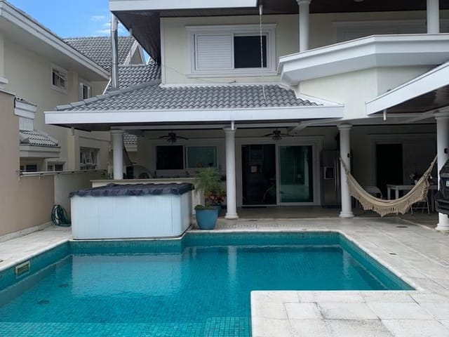 Casa com 450m² 5 quartos e 6 banheiros, à venda, no bairro Jardim Aquarius em São José dos Campos