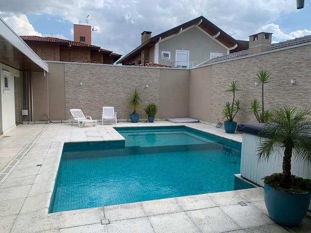 Casa com 450m² 5 quartos e 6 banheiros, à venda, no bairro Jardim Aquarius em São José dos Campos