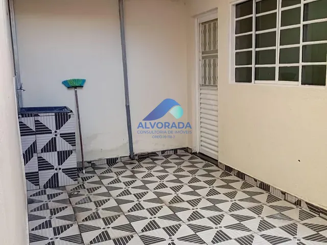 Casa 2 quartos e 1 banheiro, à venda, no bairro Jardim Santo Onofre em São José dos Campos