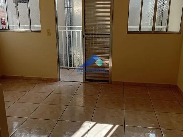 Casa 2 quartos e 1 banheiro, à venda, no bairro Jardim Santo Onofre em São José dos Campos