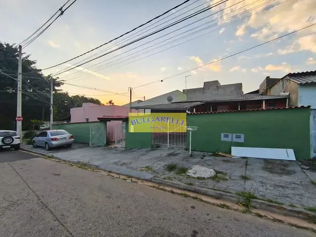 Casa com 283m² 2 quartos e 2 banheiros, à venda, no bairro Recanto Quarto Centenário em Jundiaí