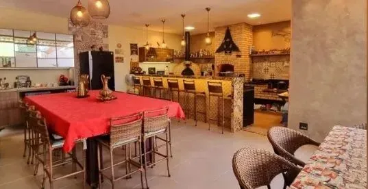 Casa, 4 quartos, 330 m² - Foto 10